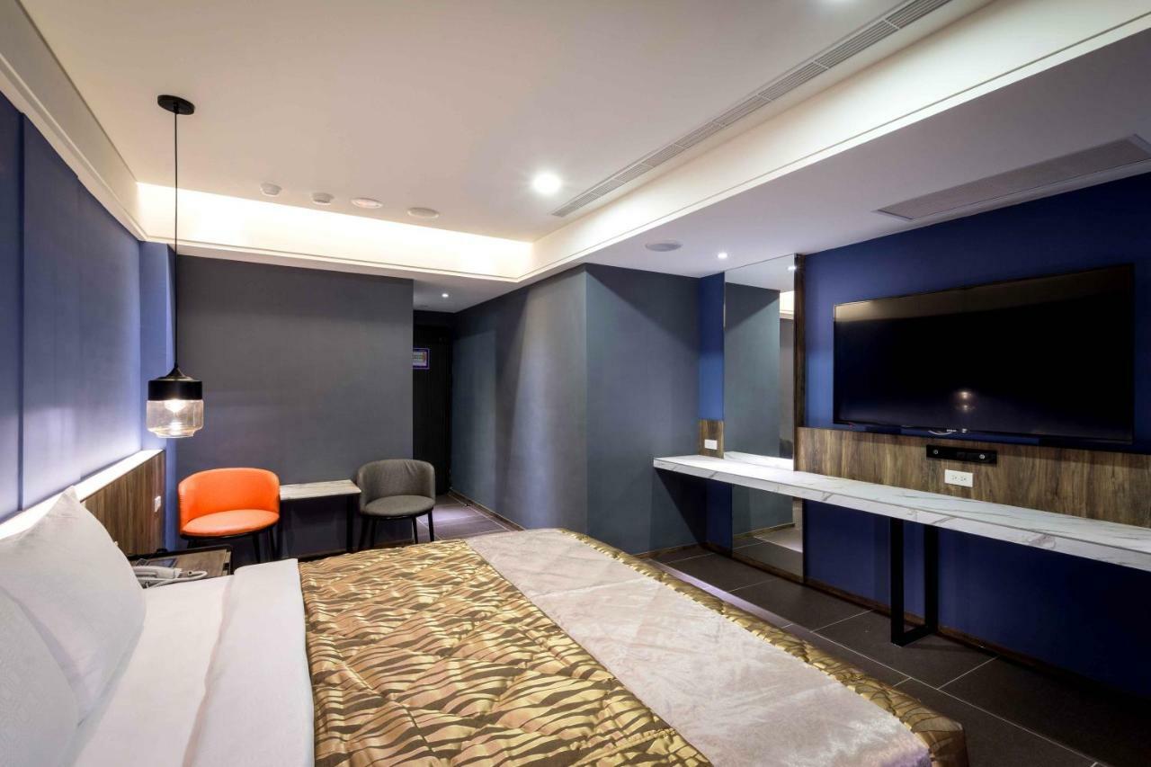 كاوشيونغ Ouge Motel - Fengshan المظهر الخارجي الصورة